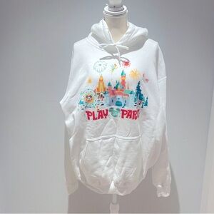 NWT Disneyland Play in the Park White Pullover Hoodie